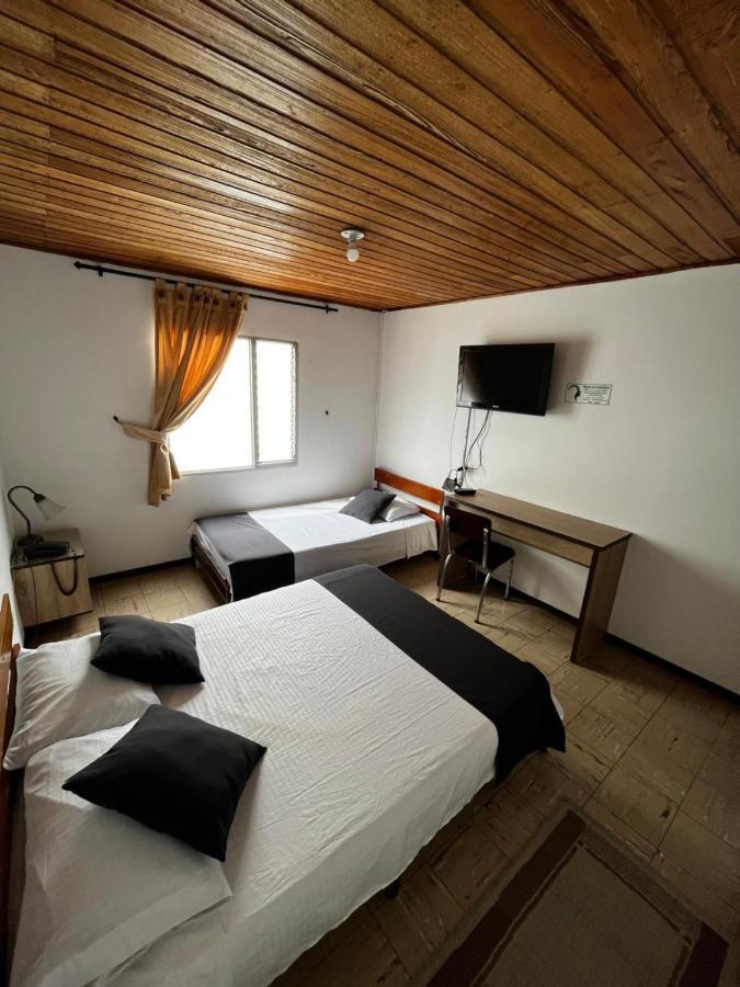 Hotel Alpino Armenia Экстерьер фото
