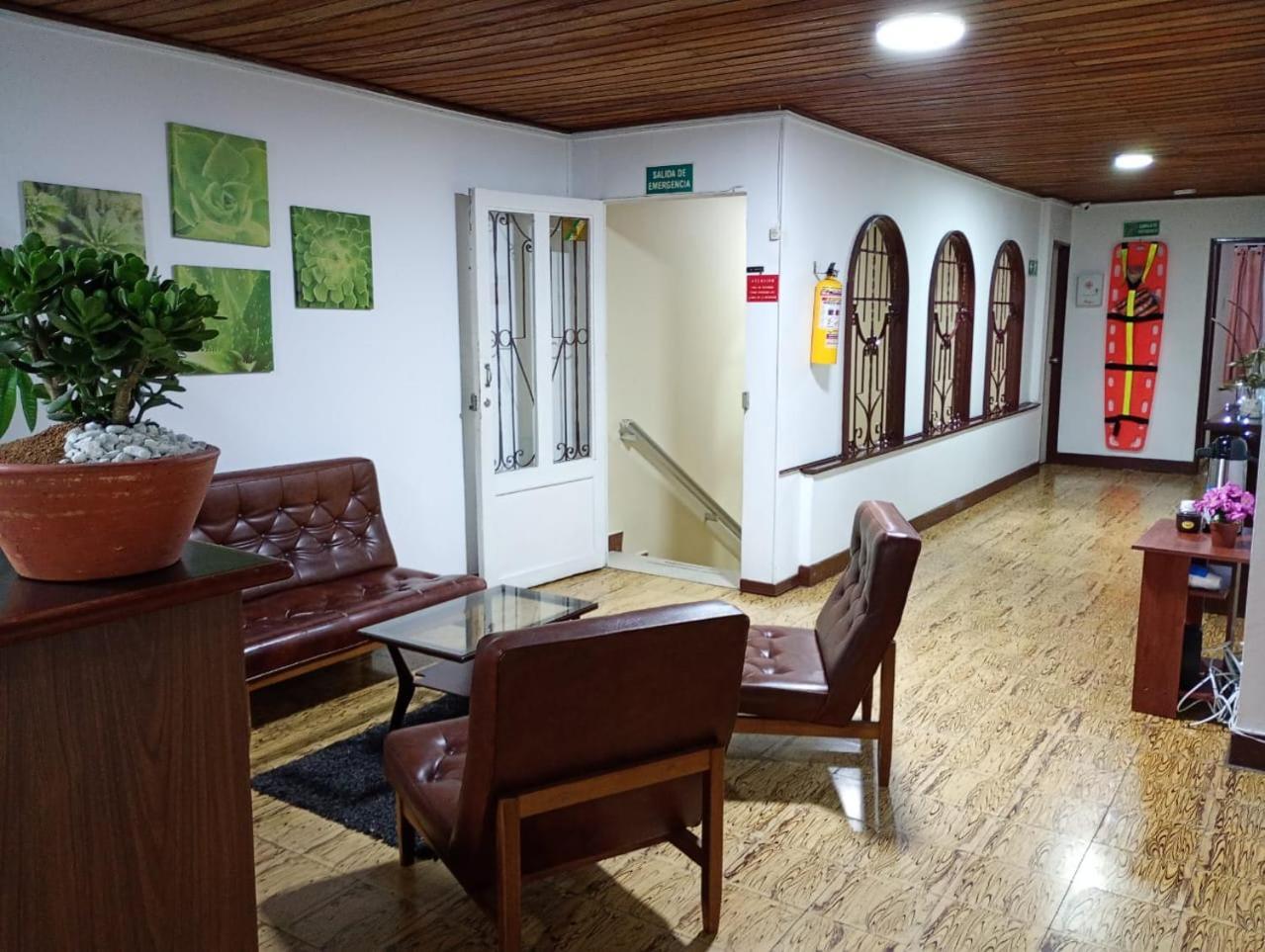 Hotel Alpino Armenia Экстерьер фото