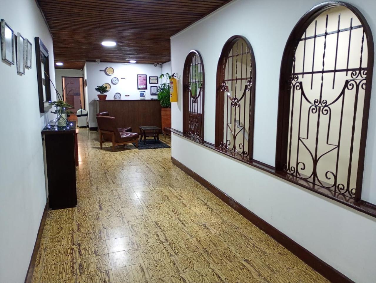 Hotel Alpino Armenia Экстерьер фото