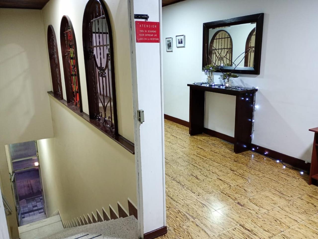 Hotel Alpino Armenia Экстерьер фото