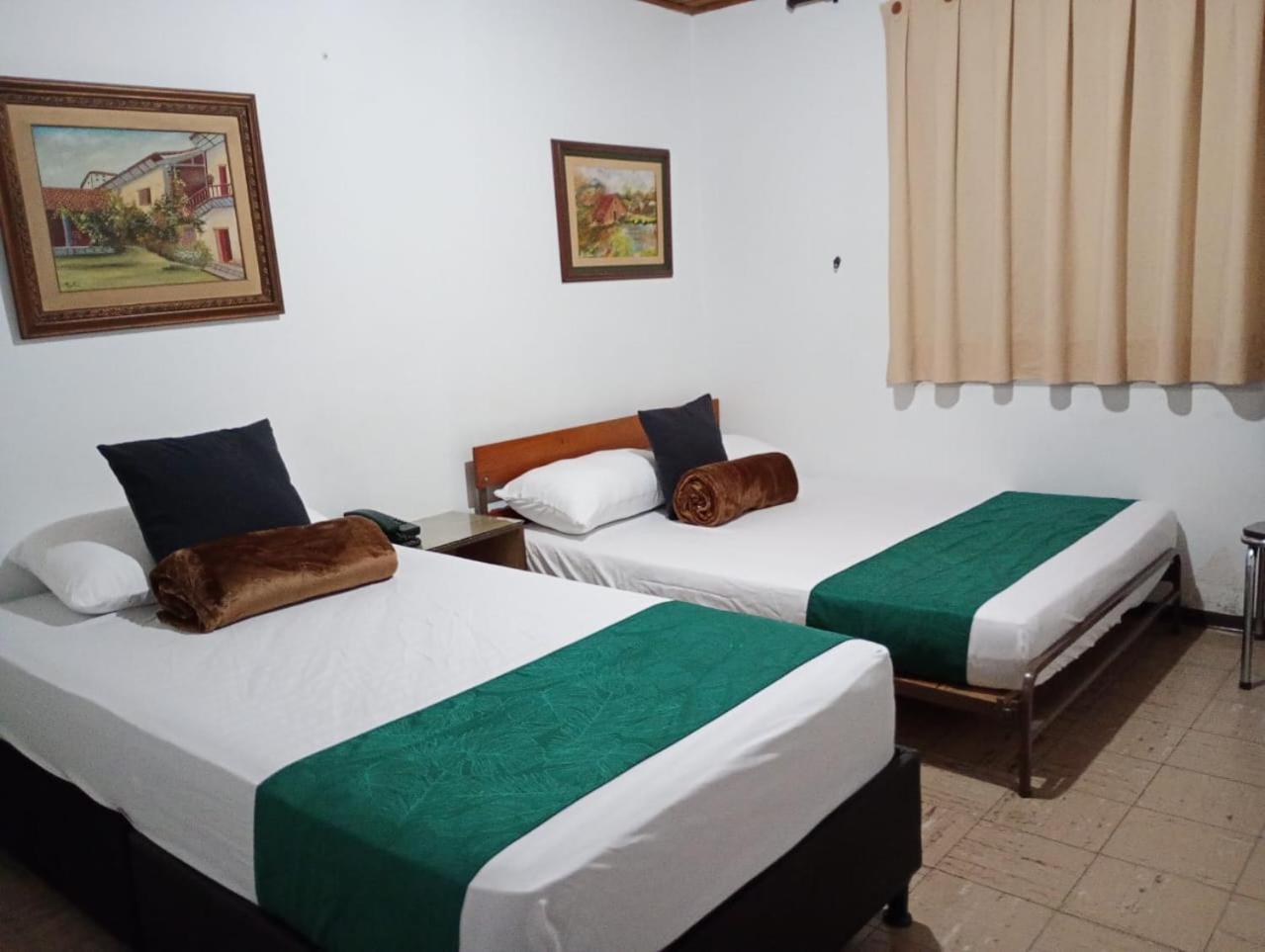 Hotel Alpino Armenia Экстерьер фото