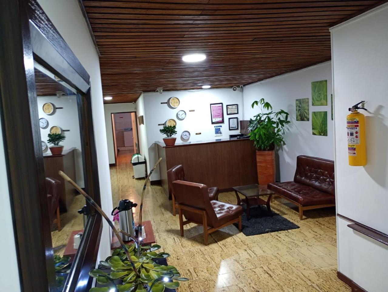 Hotel Alpino Armenia Экстерьер фото